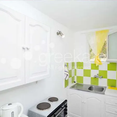 アパートホテル Krotiribay Adults