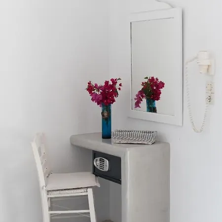 Krotiribay Adults アパートホテル