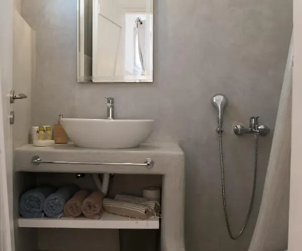 Krotiribay Adults Apartahotel