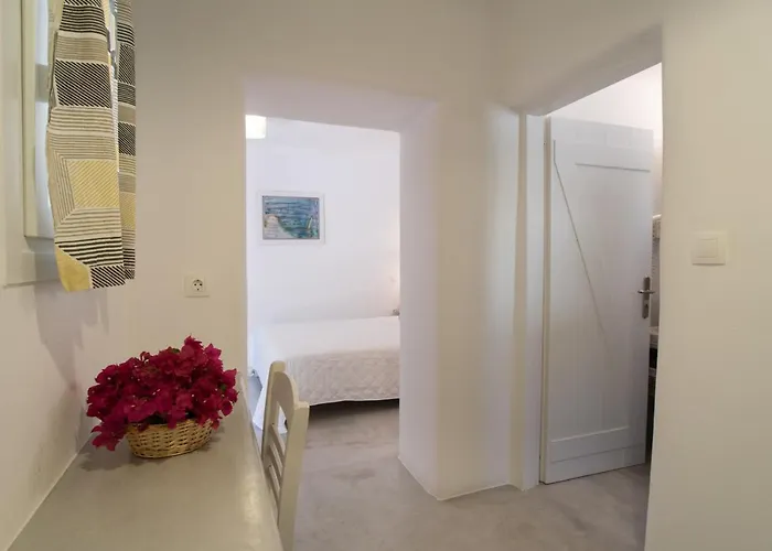 Krotiribay Adults Apartahotel 4*