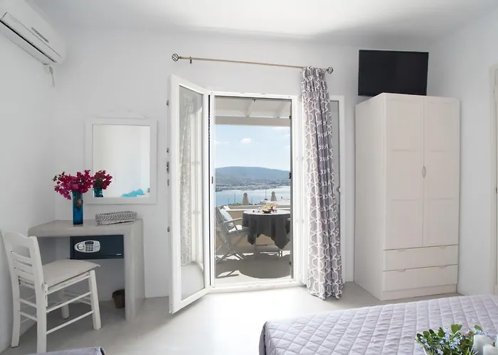 Krotiribay Adults Aparthotel 4*